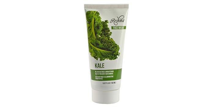 WHY KALE IS THE NEXT BEST THING IN SKINCARE