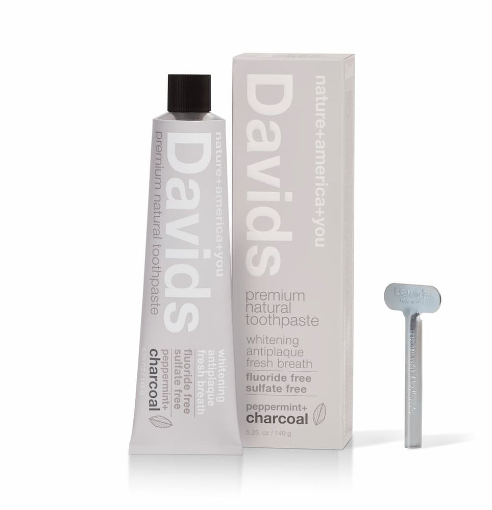 DAVIDS Natural Toothpaste – Charcoal + Peppermint